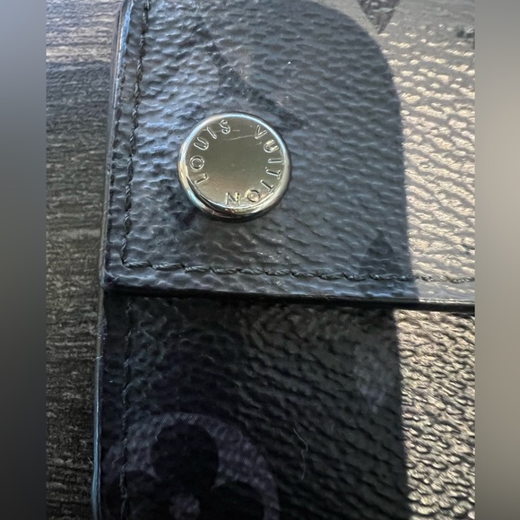 Louis Vuitton Discovery Eclipse wallet - Picture 11 of 12
